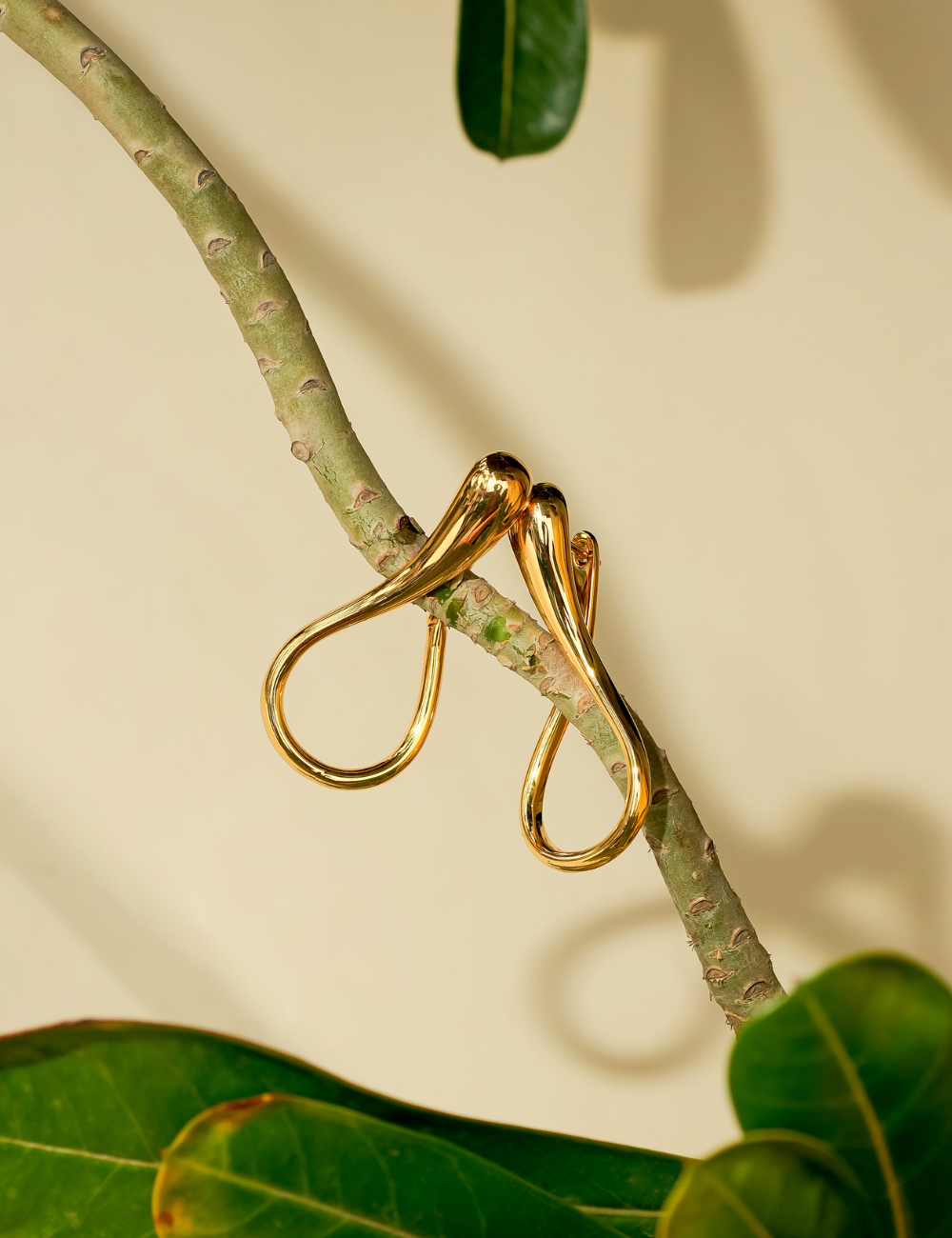 Infinity Gold Cascades