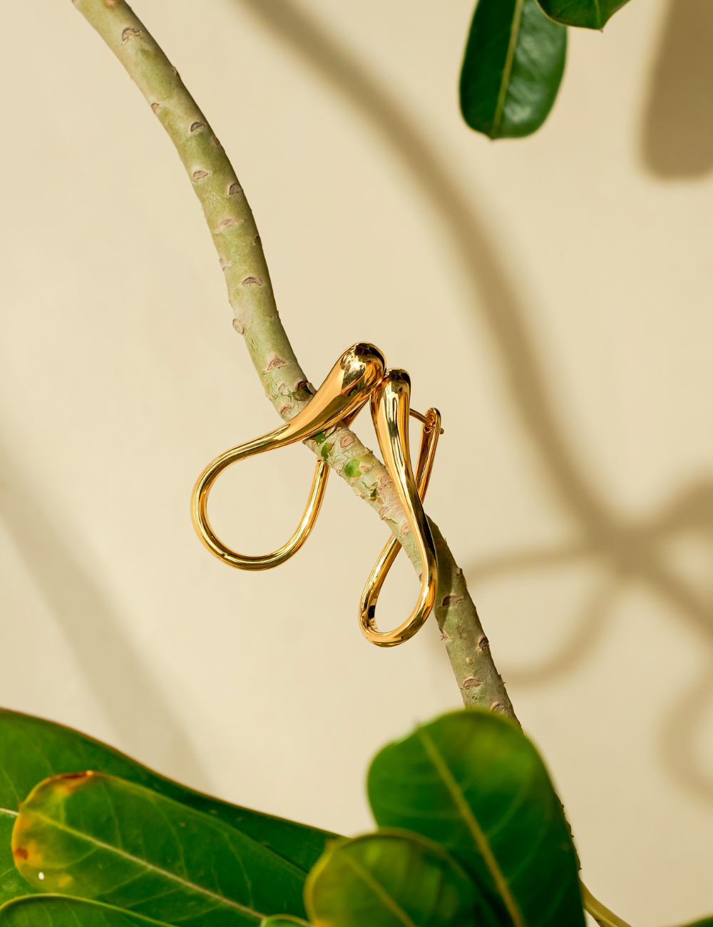 Infinity Gold Cascades