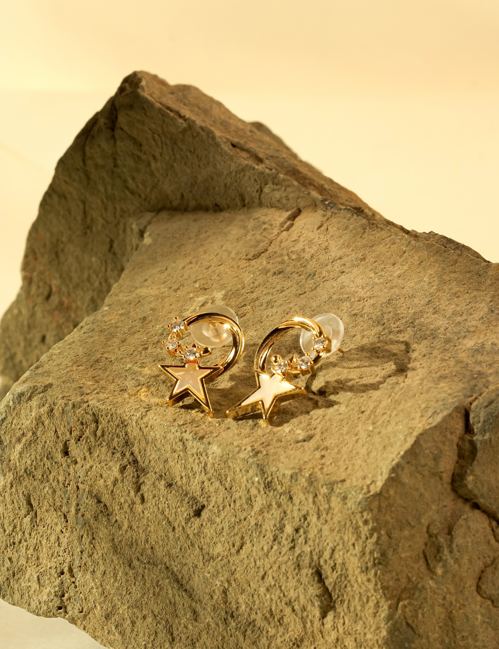 Star Studded Pearl Earrings