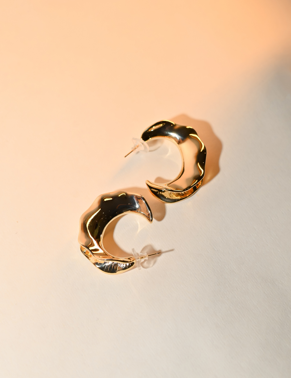 Golden Leaf Anticline Hoop Earrings