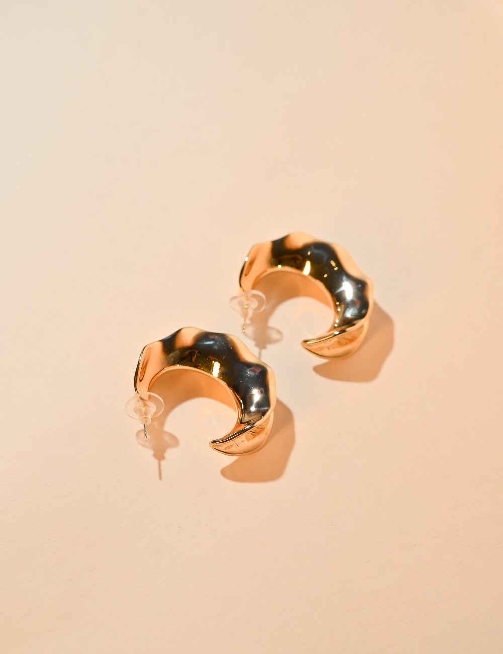 Golden Leaf Anticline Hoop Earrings