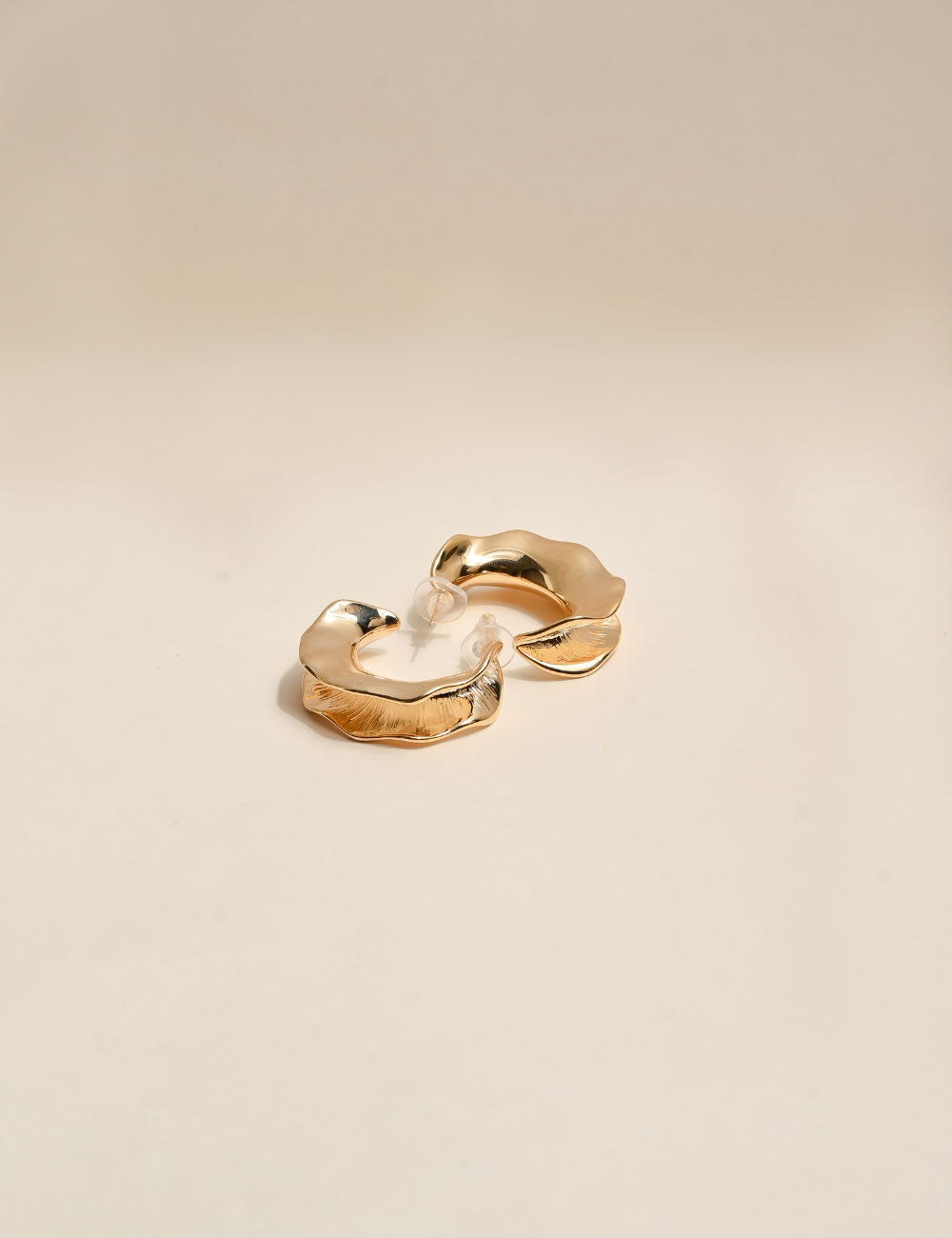 Golden Leaf Anticline Hoop Earrings